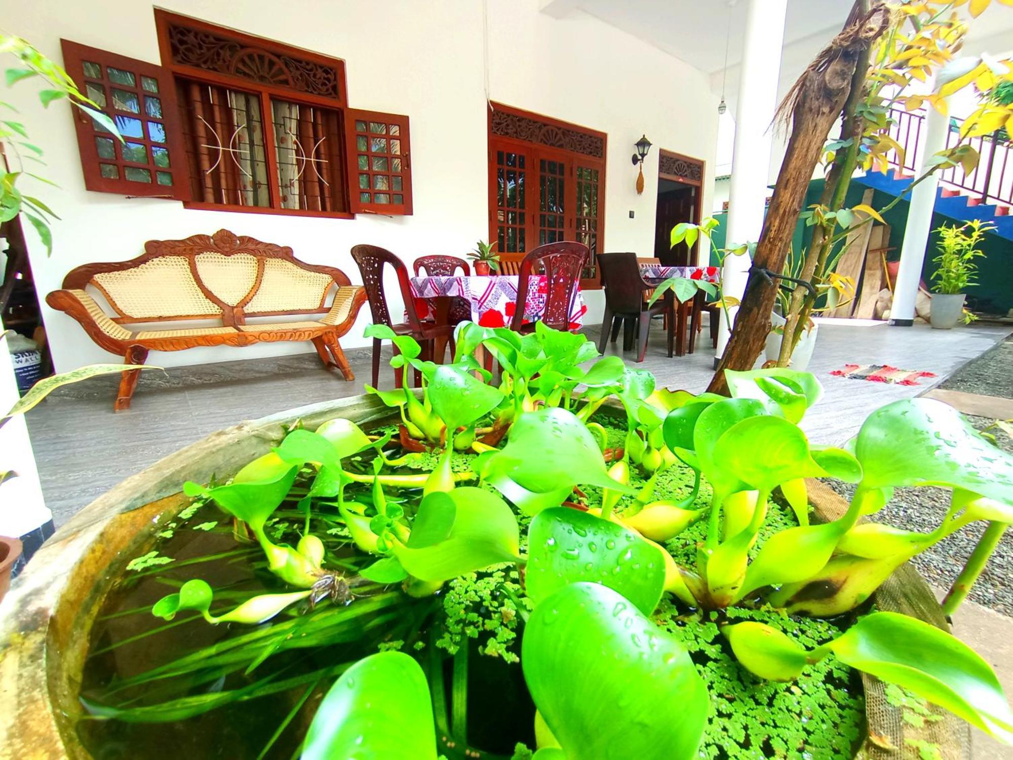 Amal Guest house Mirissa Extérieur photo