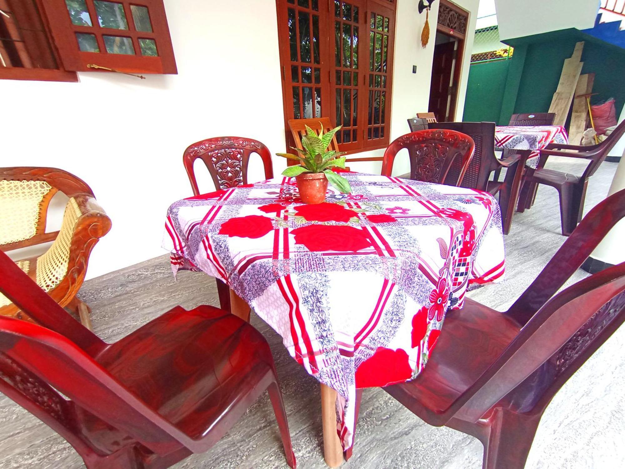 Amal Guest house Mirissa Extérieur photo