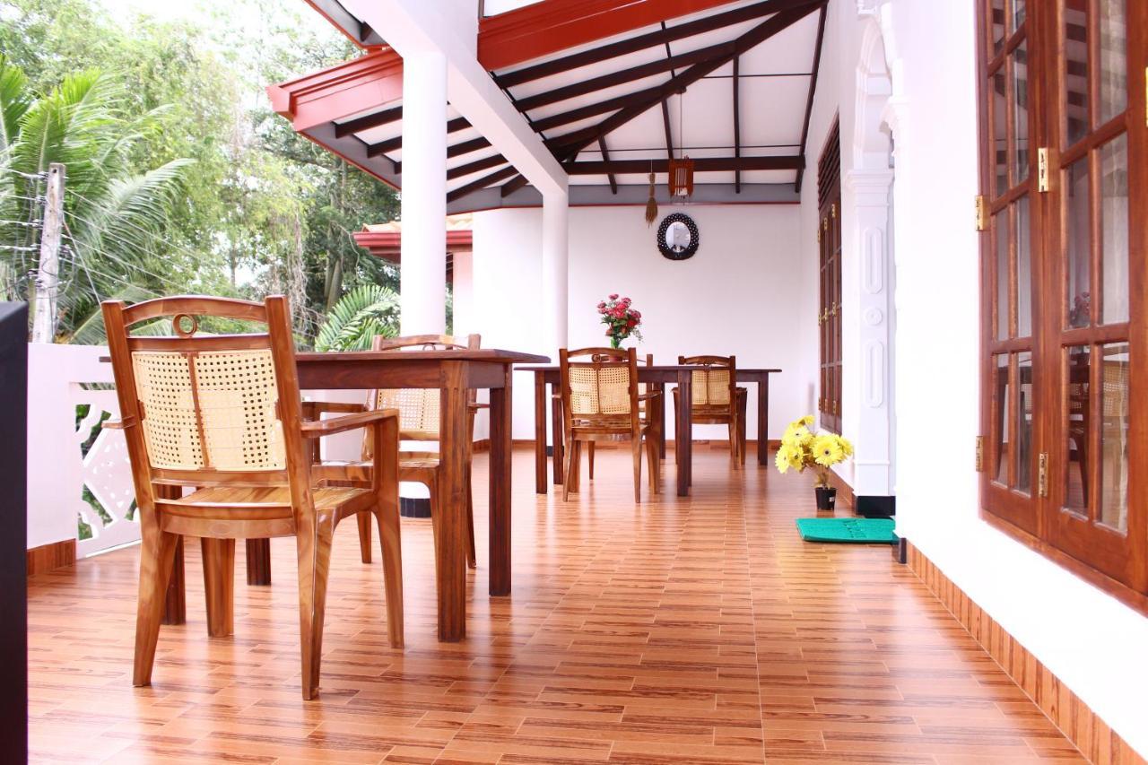 Amal Guest house Mirissa Extérieur photo