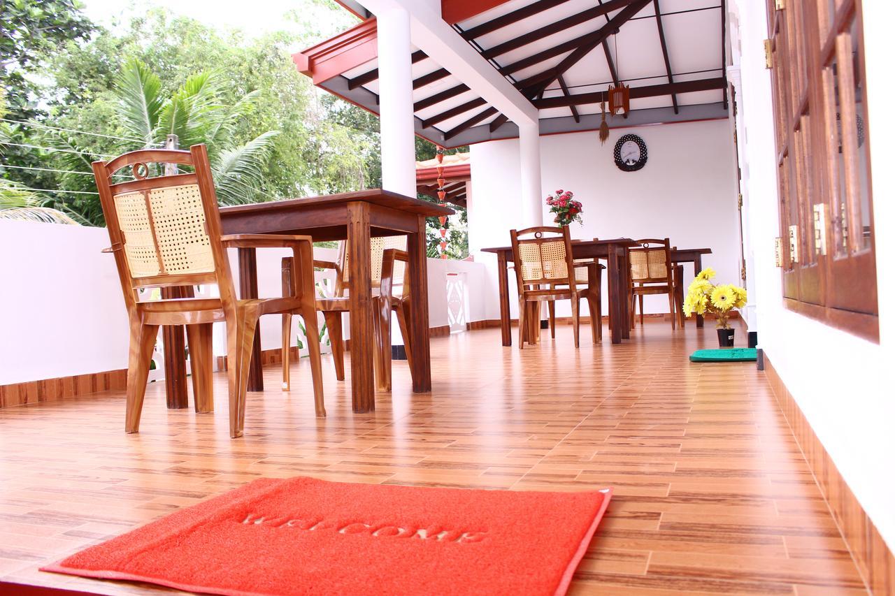Amal Guest house Mirissa Extérieur photo